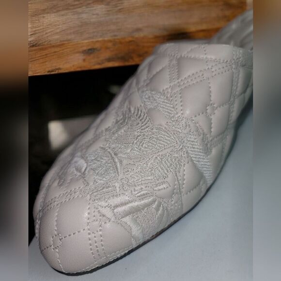 Burberry EKD Embroidered Quilted Mules New In Box , Dust bag With COA - Picture 4 of 11